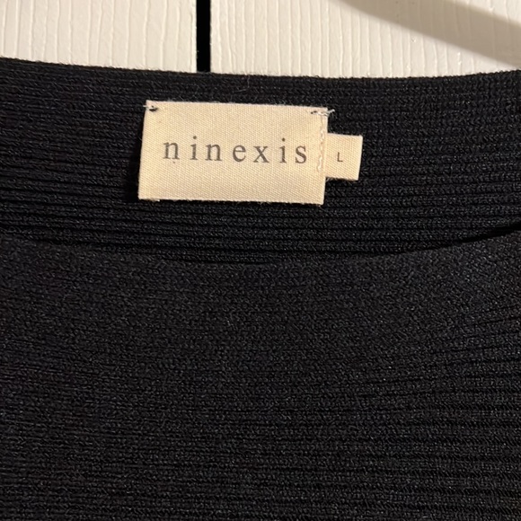 Black Ribbed Top - Picture 3 of 3